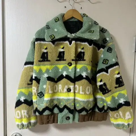 스타일베네통 패턴 뽀글이 점퍼