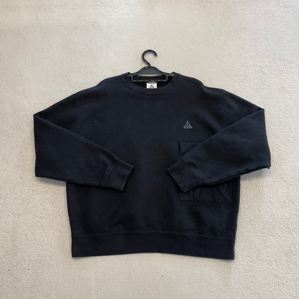 나이키 ACG 맨투맨 100