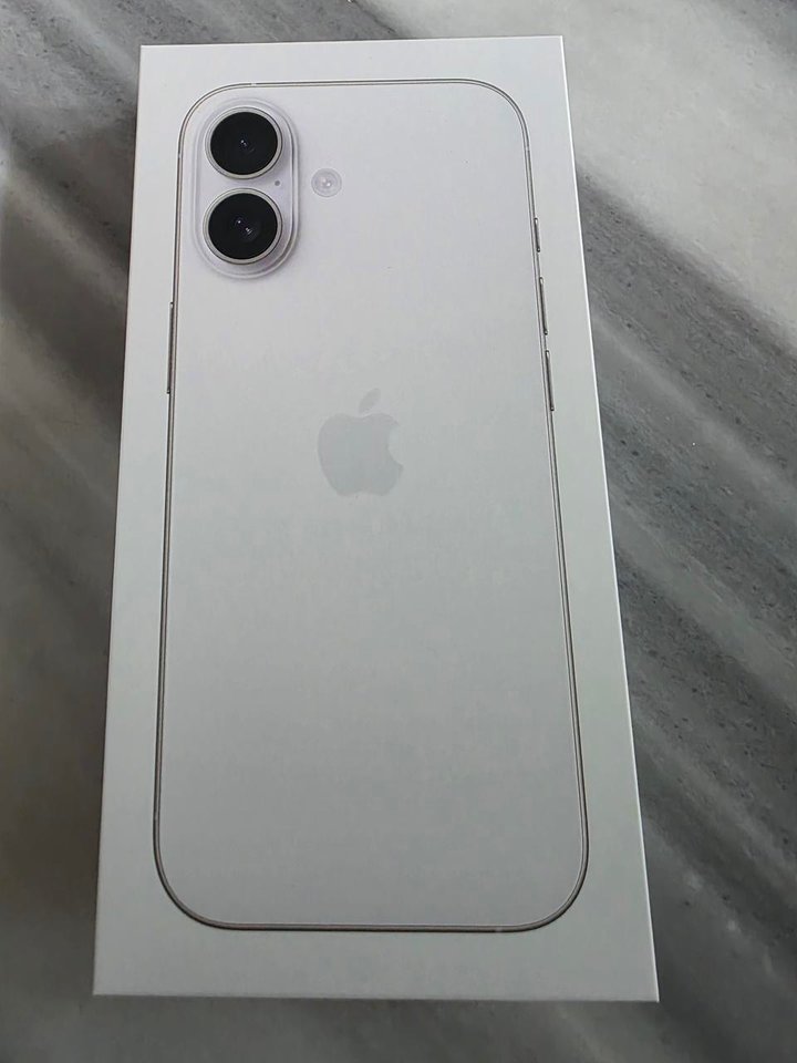 아이폰17 자급제 256GB 미개봉 새제품 팝니다