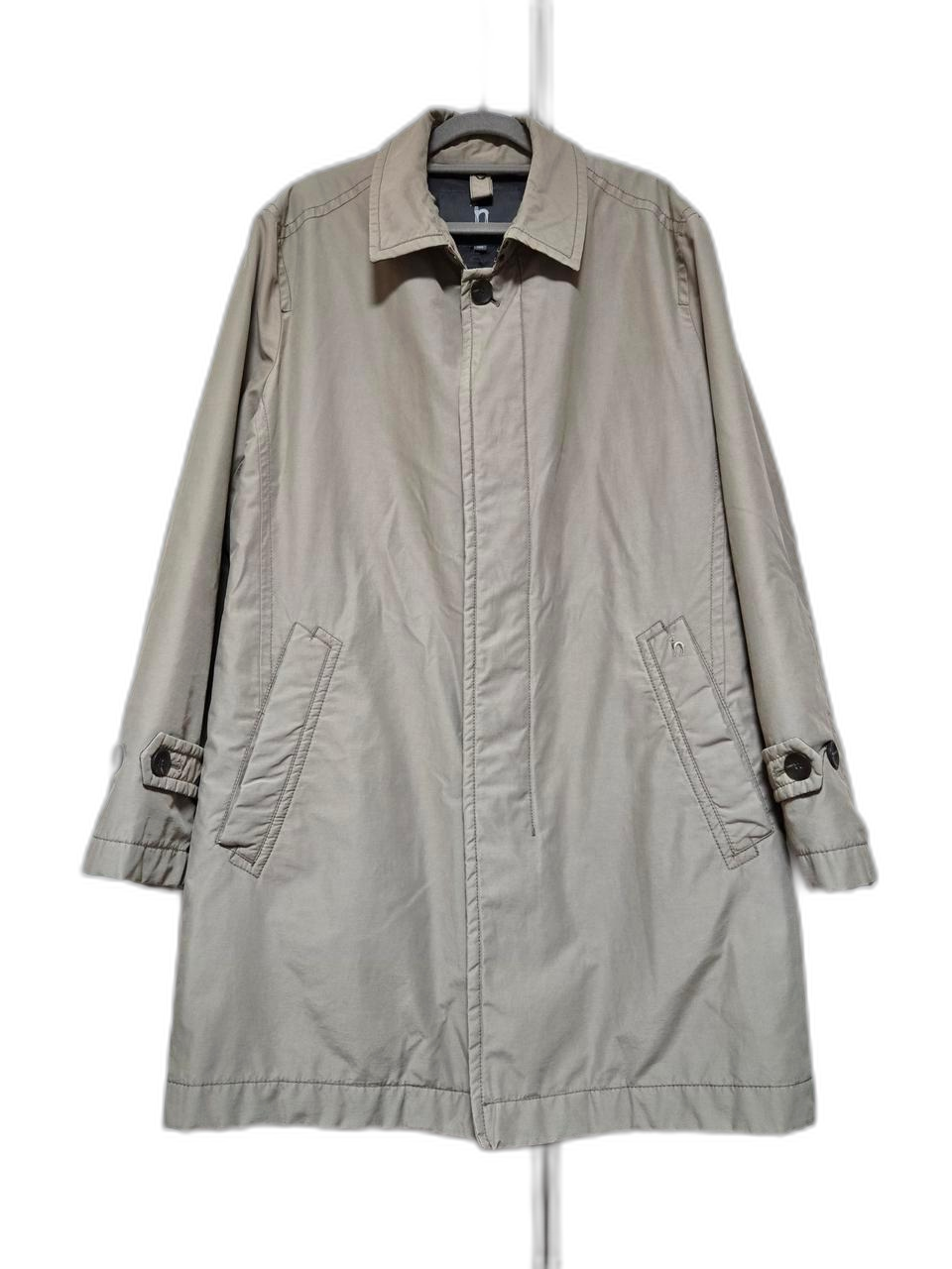 해지스 베이지색  코트