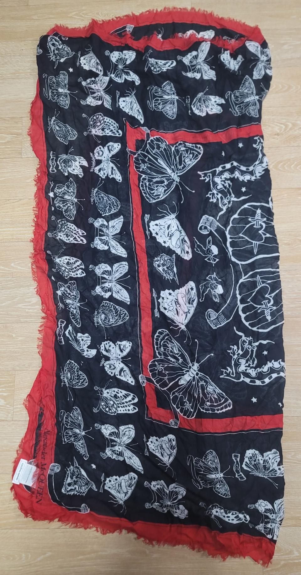 알렉산더맥퀸 스링크드 버터플라이 스카프(30점 한정판)새상품