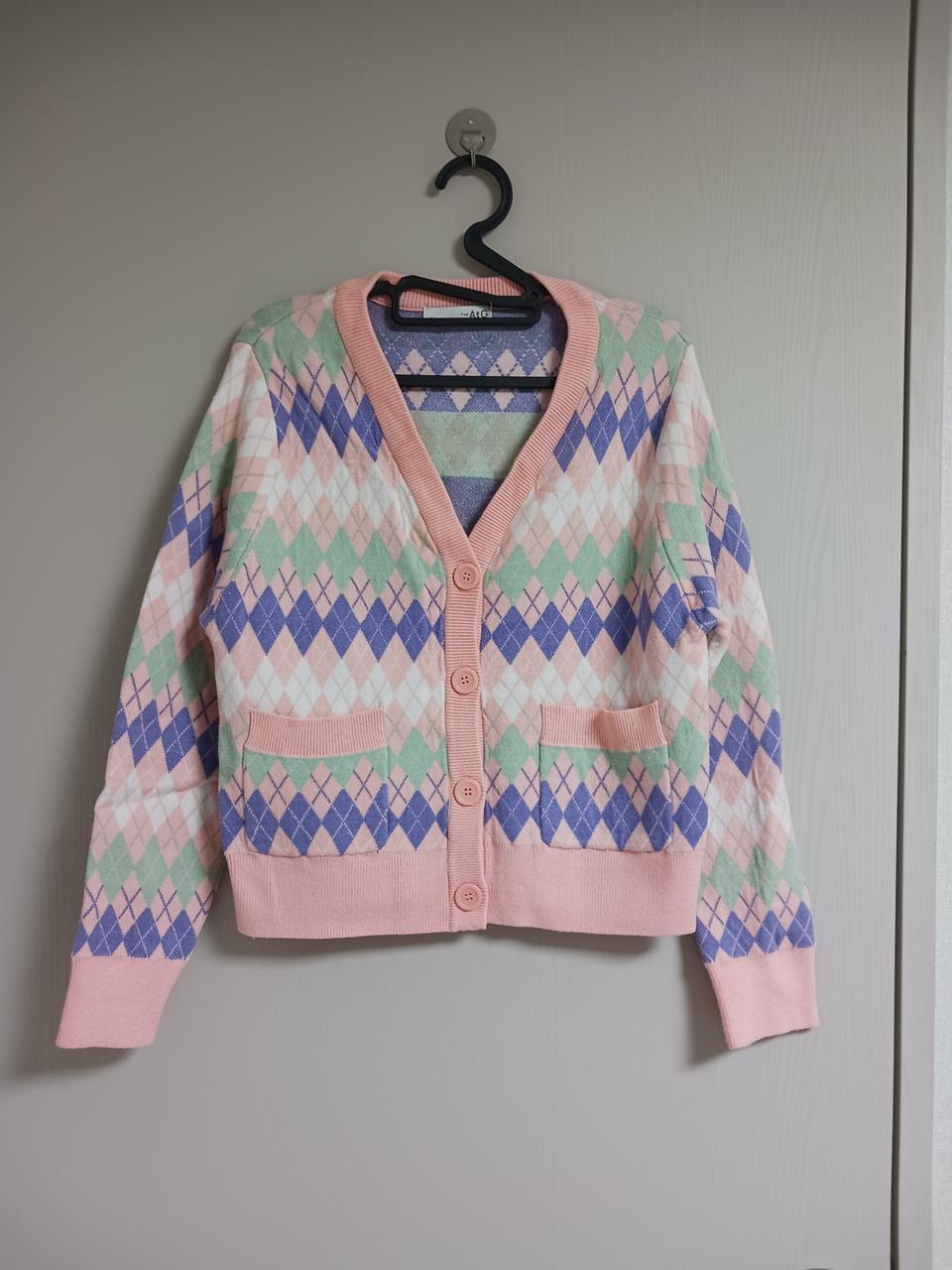 (새상품)더엣지 아가일 니트가디건(마지막 가격내림)