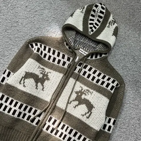 [95] 코위찬 니트 후드집업