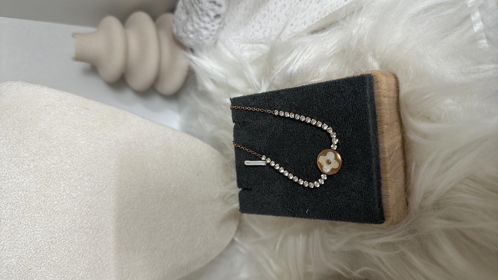 (단독구매불가)루이비통 로골 큐빅 팔찌