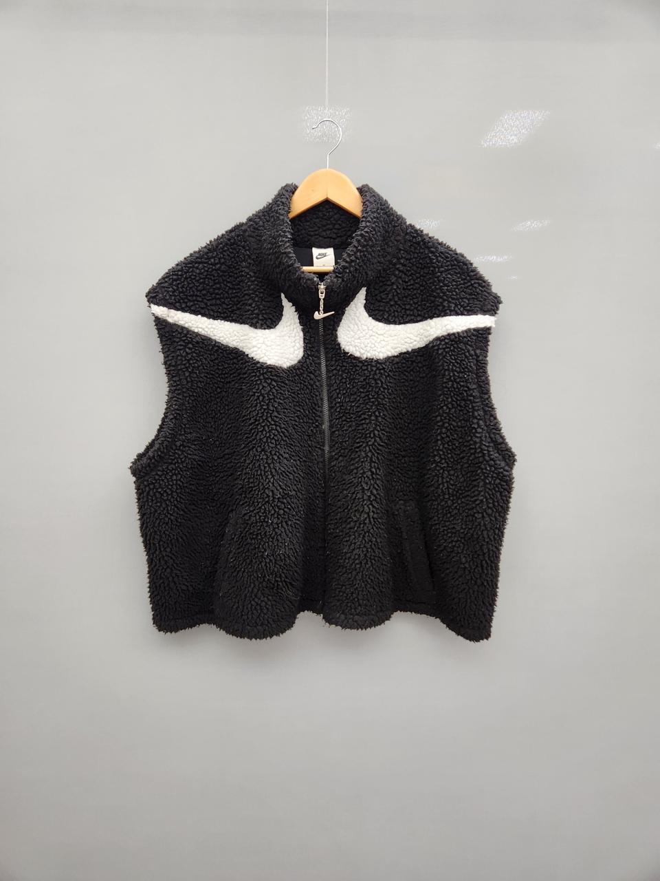 나이키 스우시 셰르파 플리스 베스트