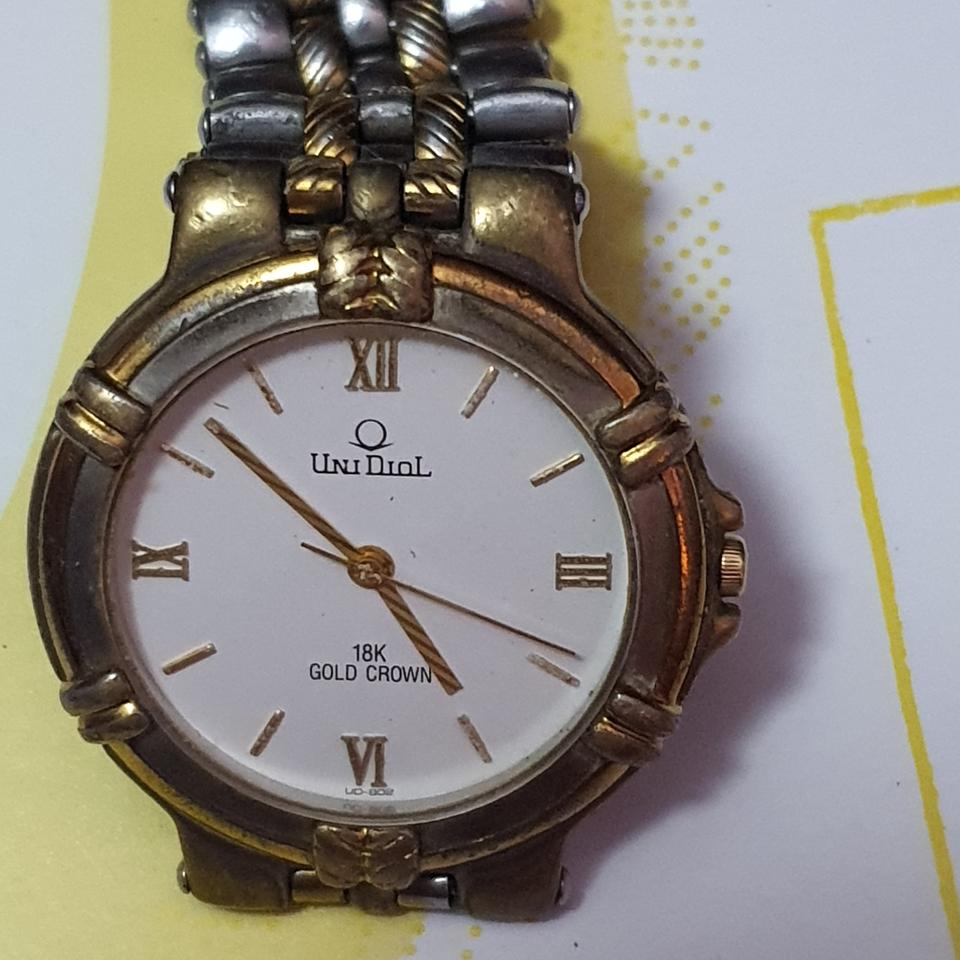 유니 디올 18K GOLD CROWN 빈티지 시계