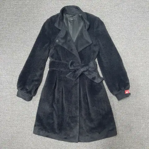 시슬리 블랙 벨트 코트 알파카 100%코트