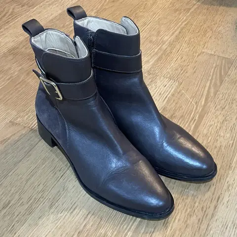 H&M 가죽 앵클 부츠 260