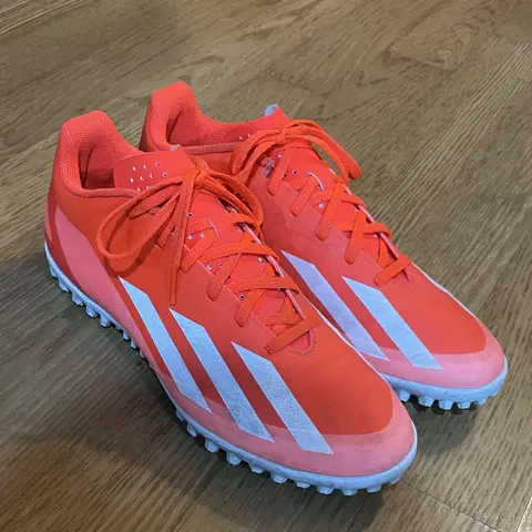 아디다스 X 크레이지패스트 클럽 TF 축구화 280