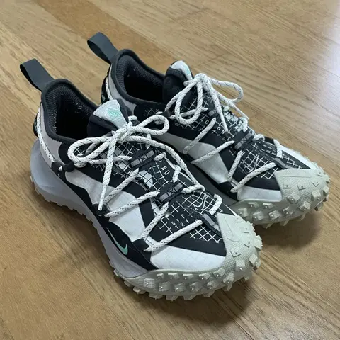 나이키 ACG 등산화 240