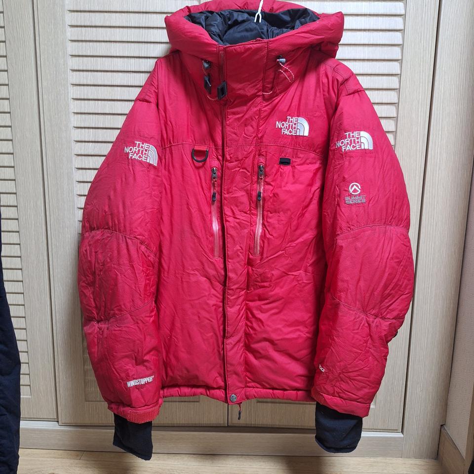 히말라야 패딩 레드