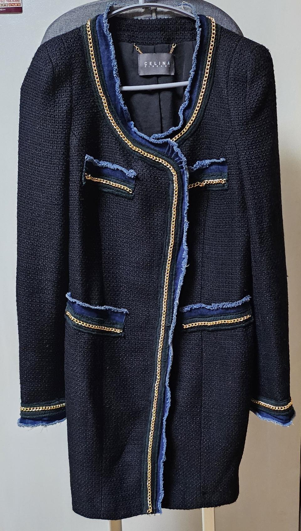 CELINA 블랙 트위드 금장 체인 자켓