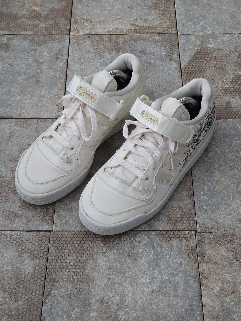 (245)아디다스 포럼 84 로우 점블드 스티치 스니커즈 운동화