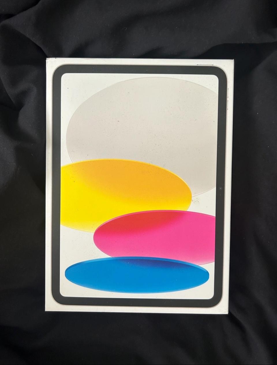 아이패드10세대 64G 실버 와이파이 미개봉