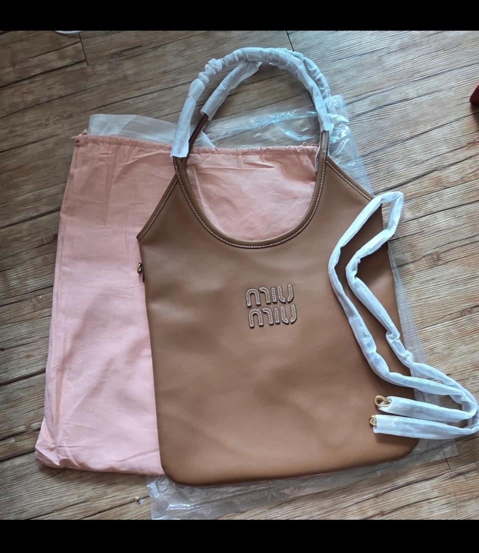 미우미우 아이비 백