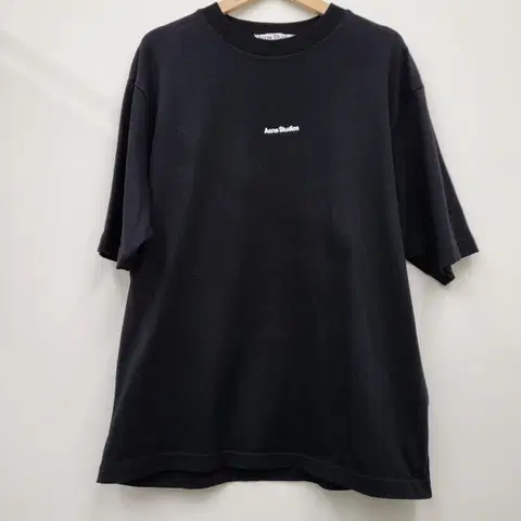 아크네스튜디오 반팔티