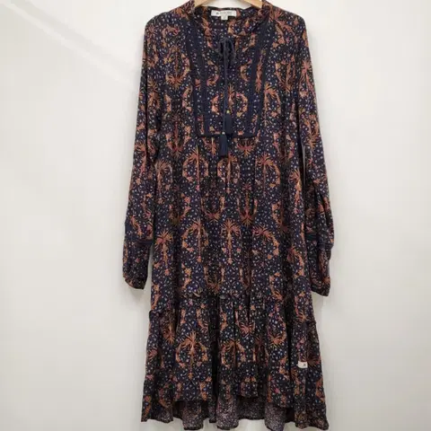 써스데이아일랜드 원피스