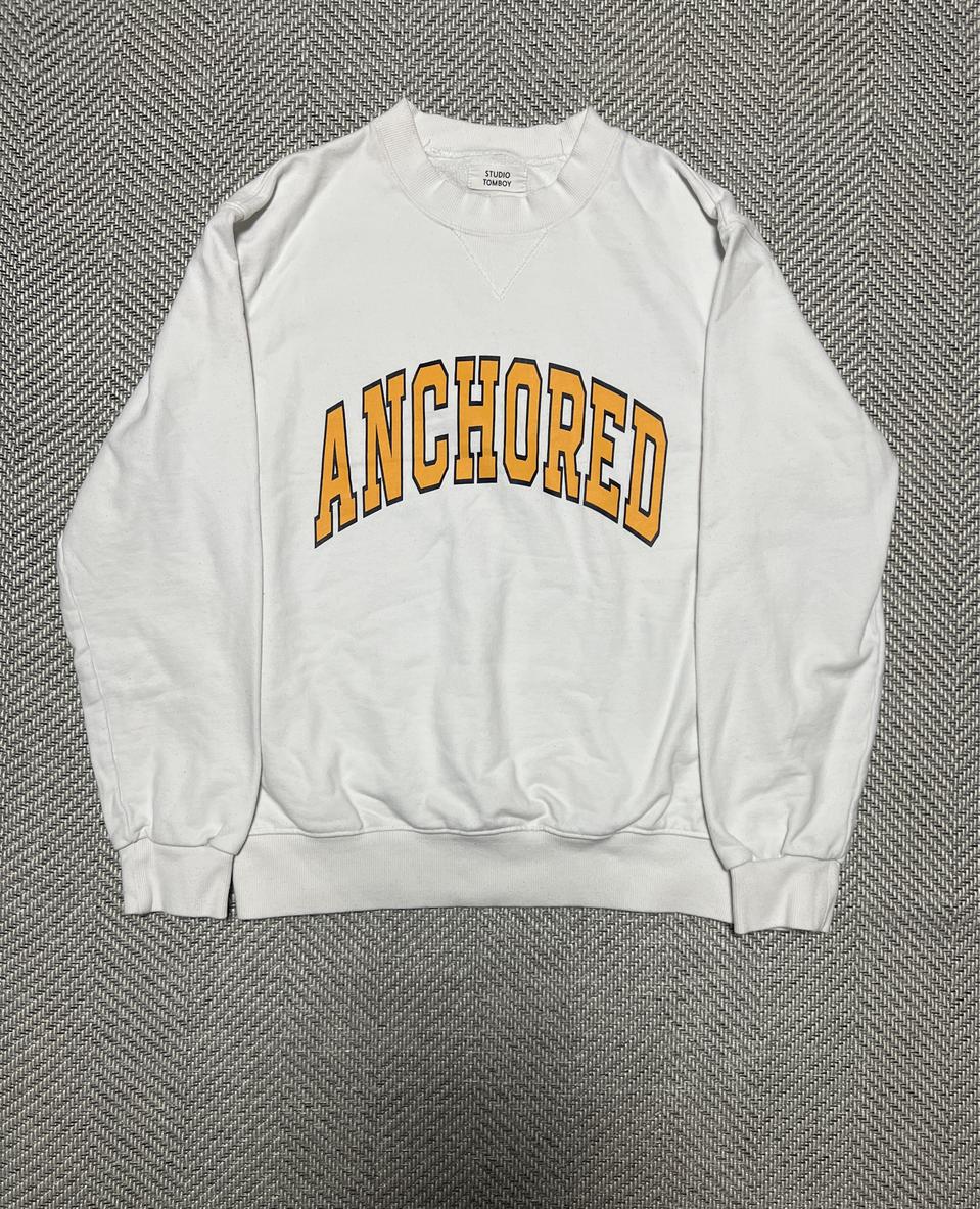 스튜디오 톰보이 앵커드 맨투맨 정품