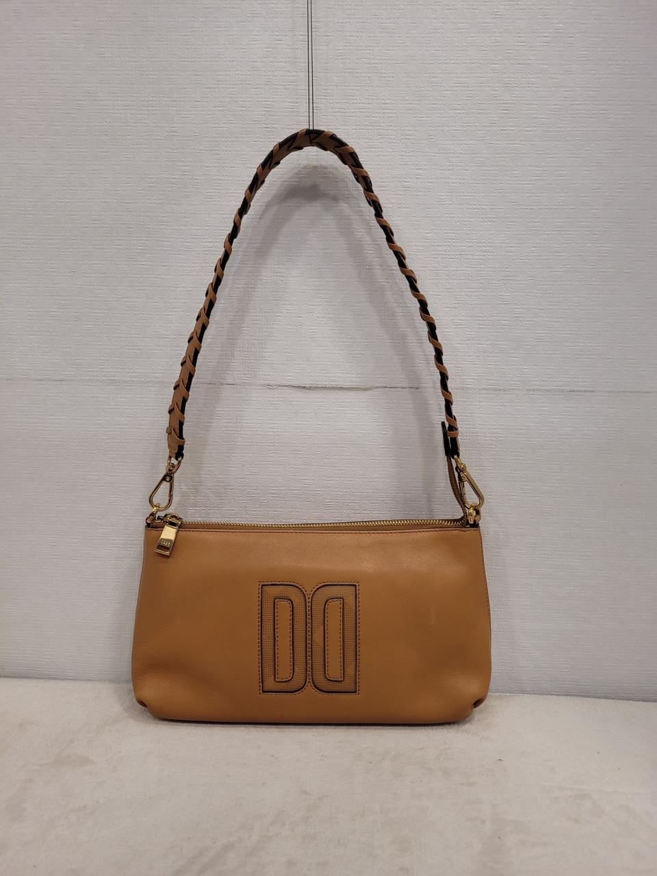 닥스 DD로고 브라운 숄더백