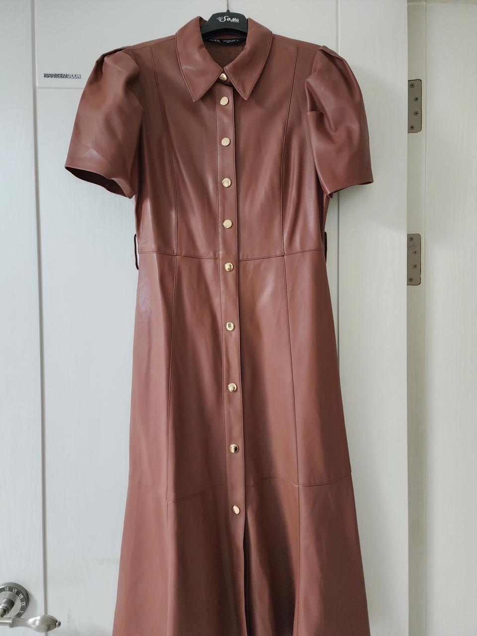 자라 레더원피스