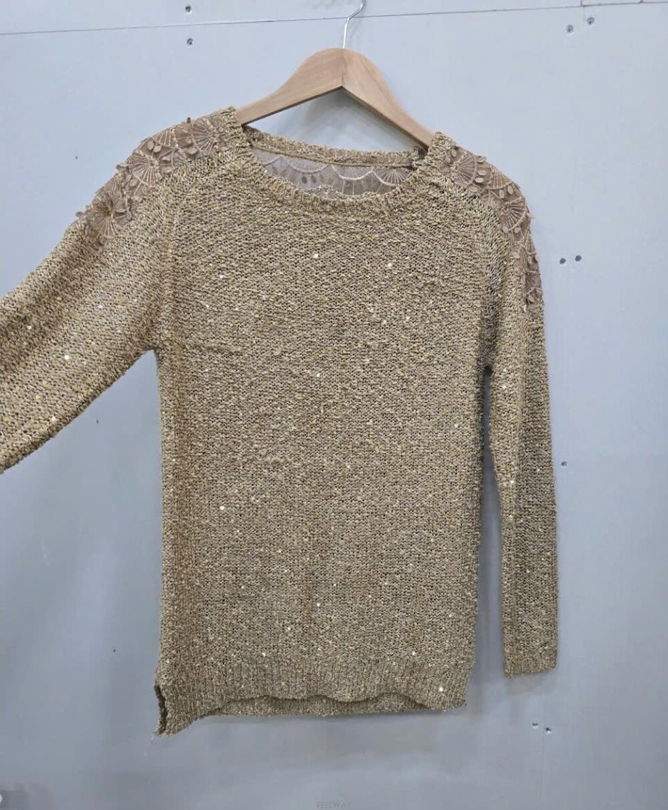 러블리한 디자인 골드 스팽클장식 니트 스웨트 섹시한 매력