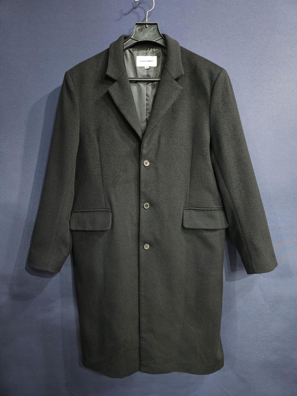 플라스틱 프로덕트 블랙컬러 남성 세미오버핏 95 코트