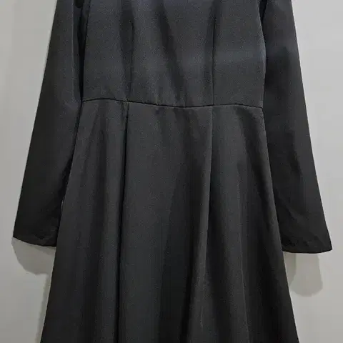 [ 1+1 ] NICE CLAUP ) 블랙 카라 원피스 M