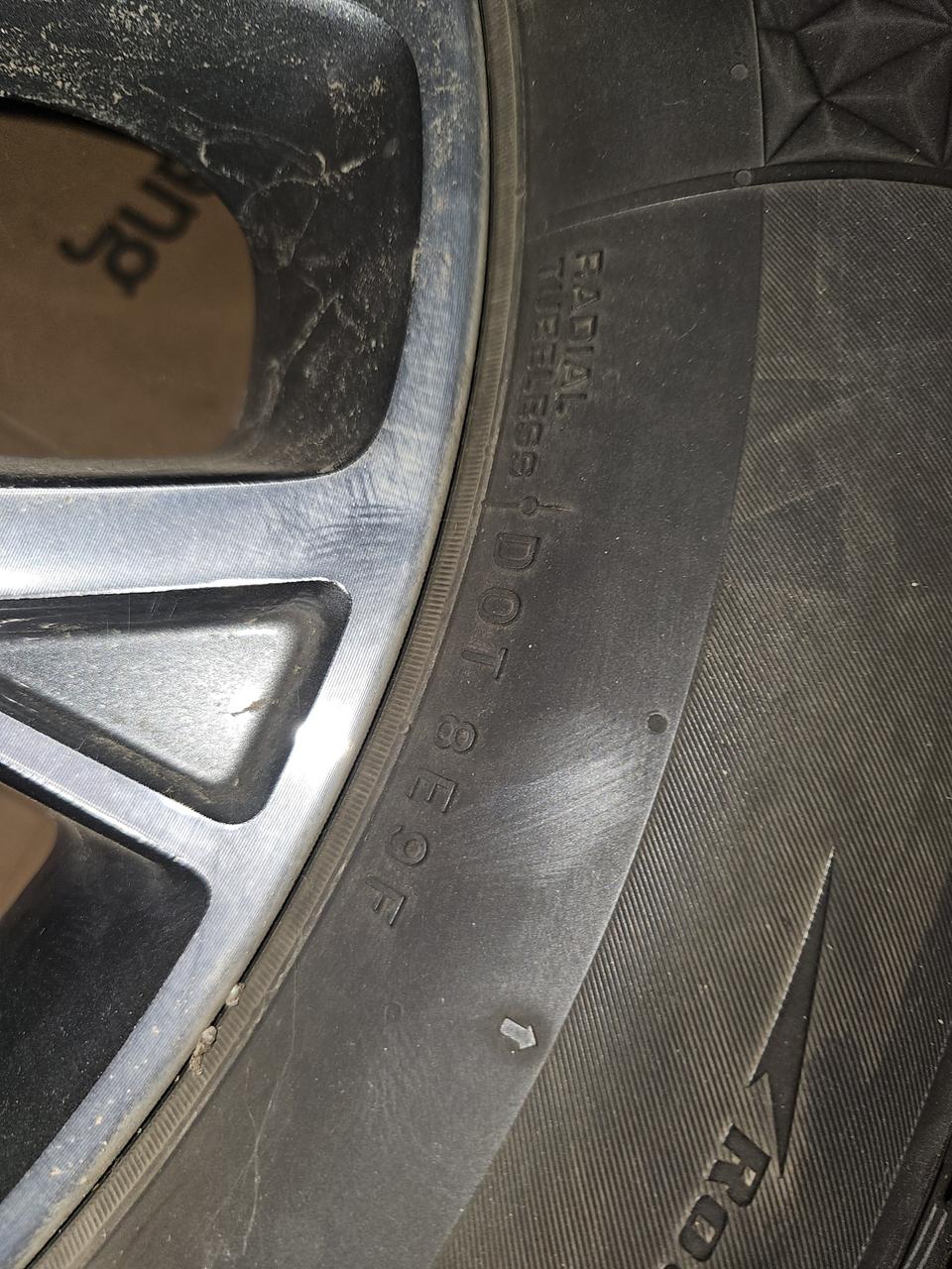 쌍용 KG모빌리티 G4렉스턴 렉스턴 스노우 윈터 타이어 18인치 휠