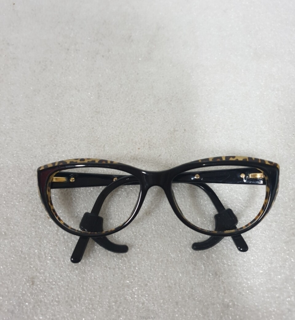 명품 지방시(GIVENCHY 정품)세련미와 품격 호피무늬 뿔테 안경테 