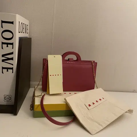 MARNI / 트로피칼리아 핑크 레더 미니 숄더백 / 장지갑