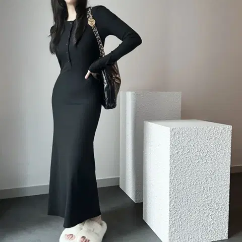 블랙 롱 원피스 슬림핏 골지