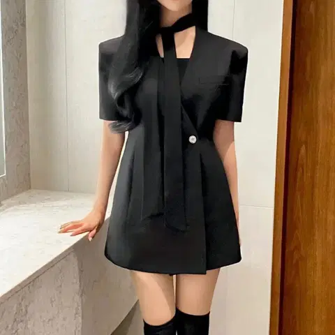 슬림비 블랙 리본 타이 반팔 자켓