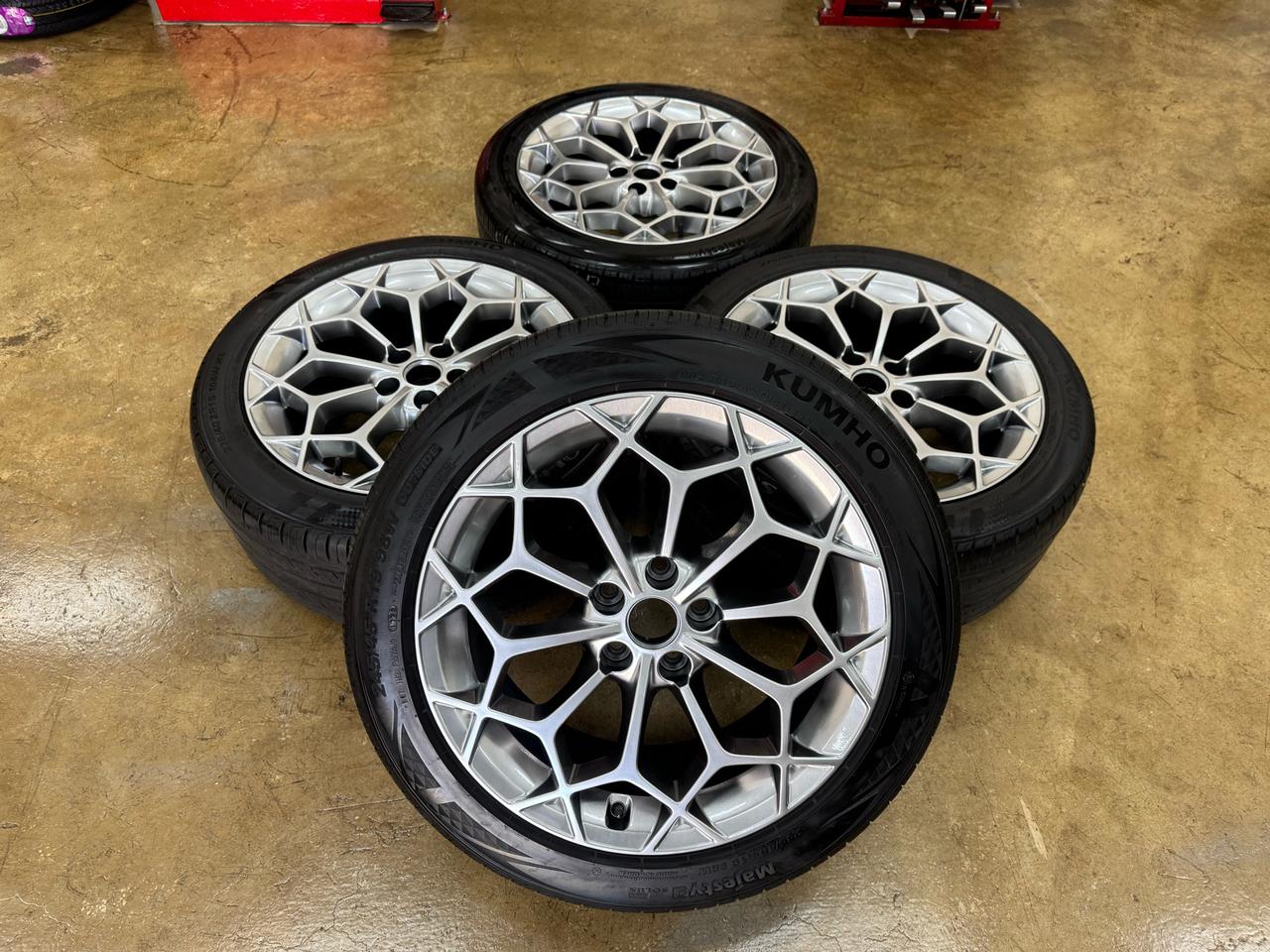 제네시스G80 (RG3) 19인치 휠타이어 팝니다