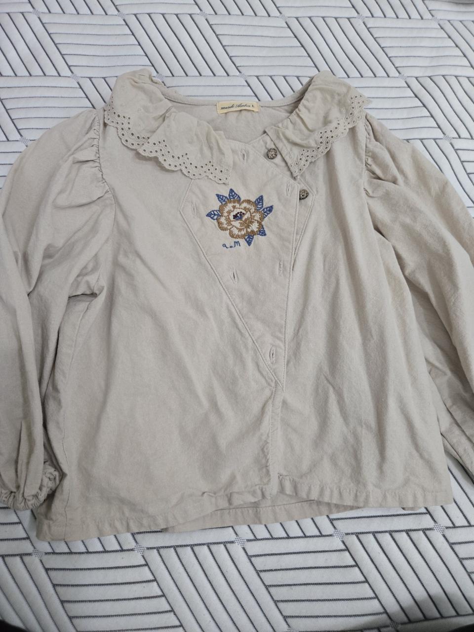 마르디엠버 거의새거블라우스