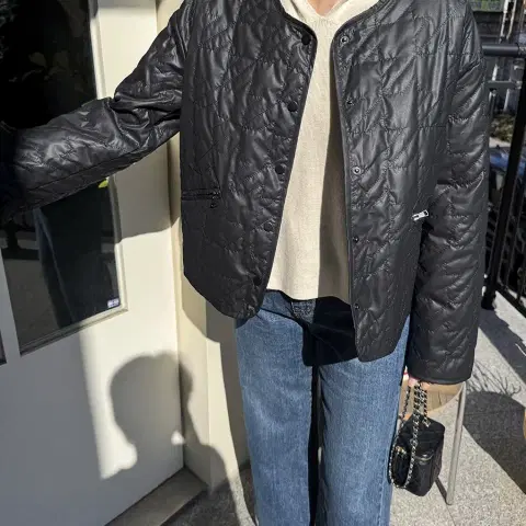 [새상품] 노카라 퀼팅 매트 레더 점퍼 간절기자켓 겨울경량패딩 데일리룩