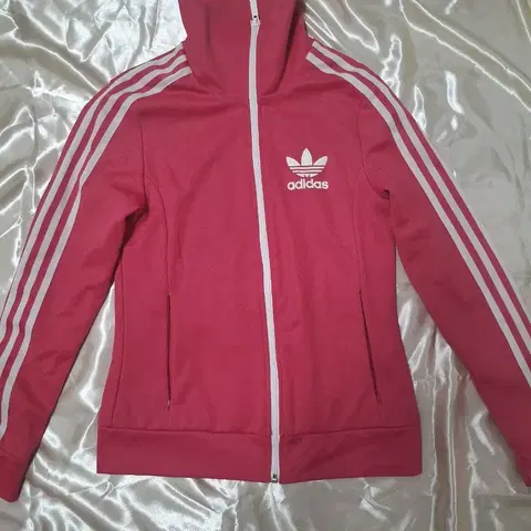 아디다스 유로파 트랙 져지 핫핑크90 S(컨디션 상)