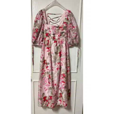 70%할인)앤아더스토리즈 롱원피스 베이비돌 상품 택달림