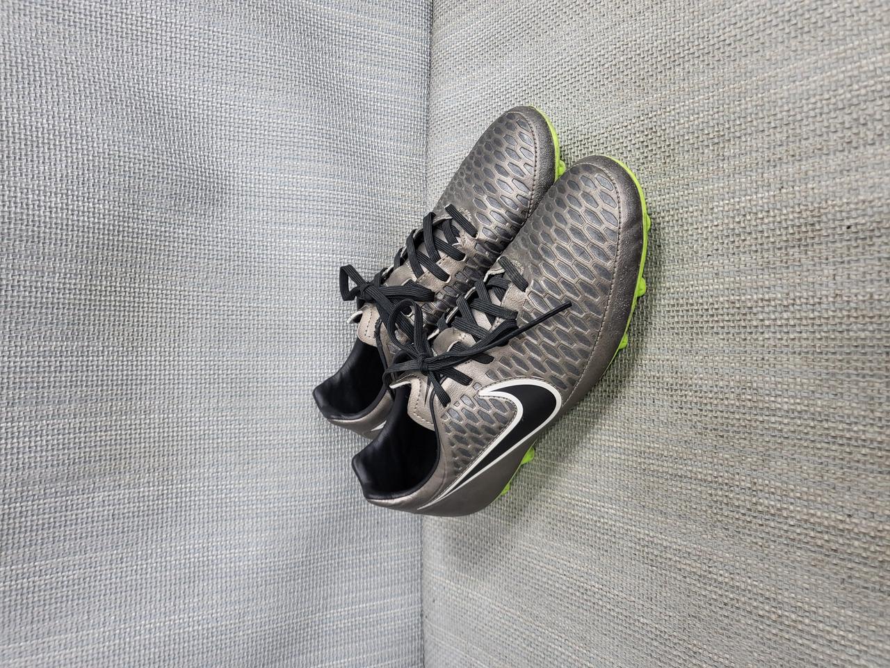 나이키 마지스타 축구화 255