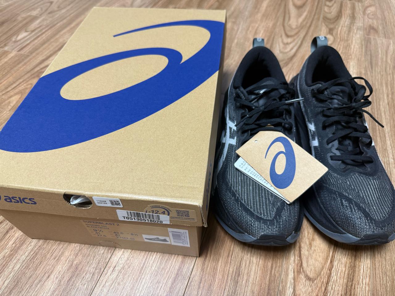 아식스 슈퍼블라스트2 275사이즈