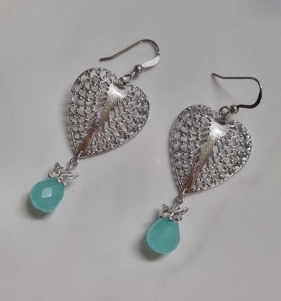 하트모양 은색 귀걸이