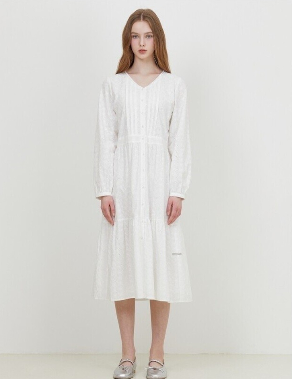 써스데이아일랜드 2025 브이넥 테잎장식 롱원피스