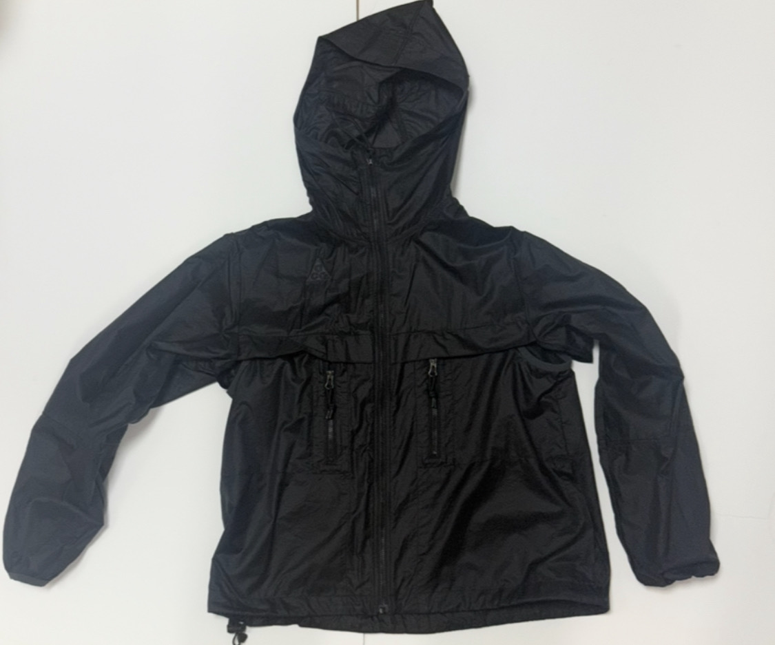 나이키 여성 acg 바람막이 블랙  nike 중고