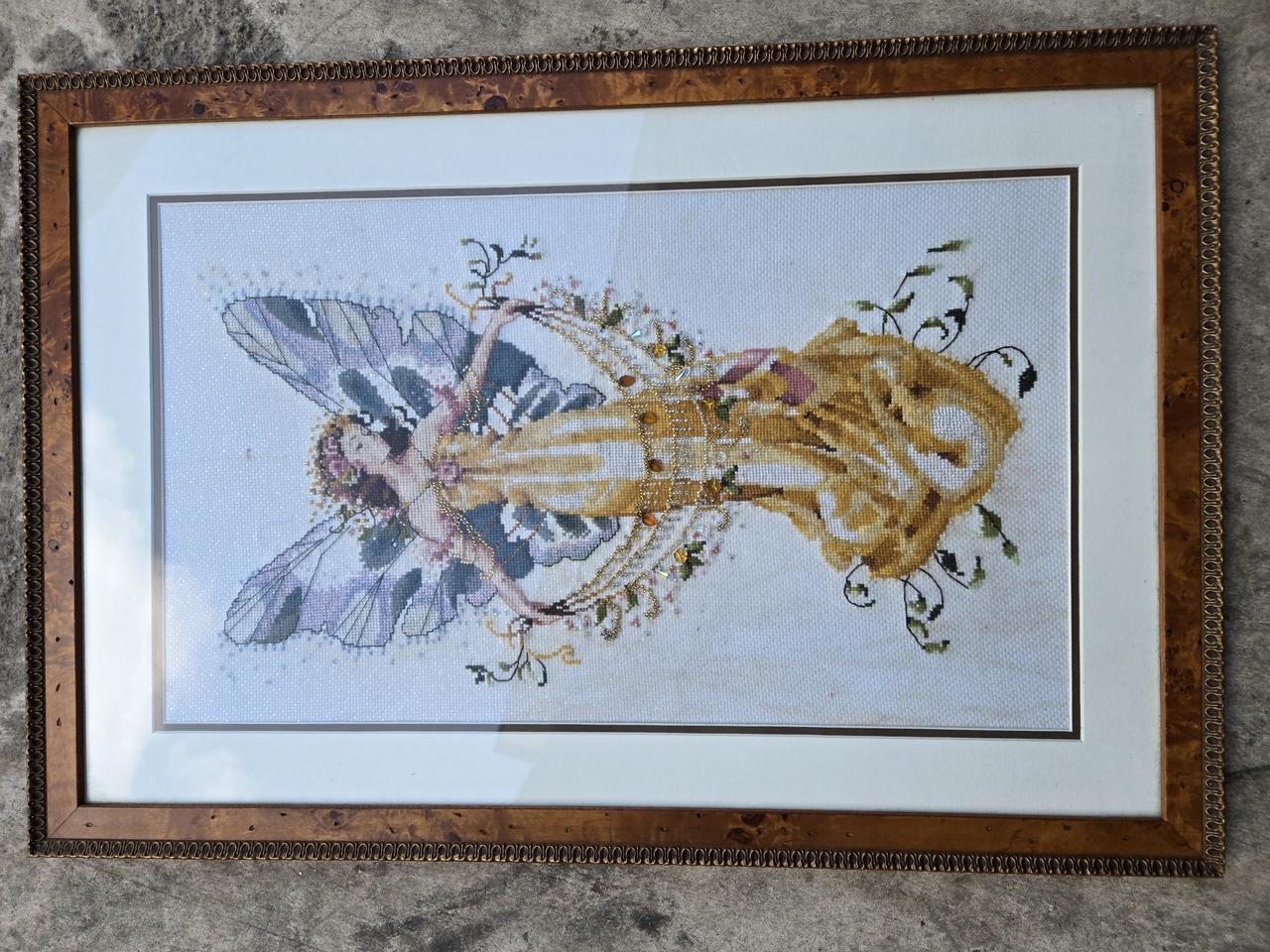 12357. 십자수 액자