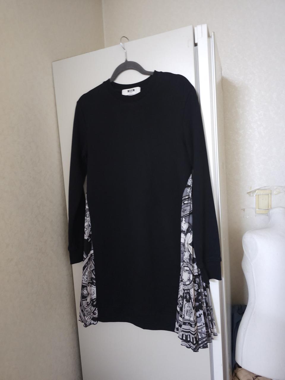 MSGM 블랙 프린트  슬리브 원피스