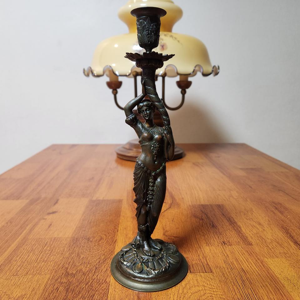 올드 빈티지 프랑스 브라스(Brass) 여인 촛대(Candle).