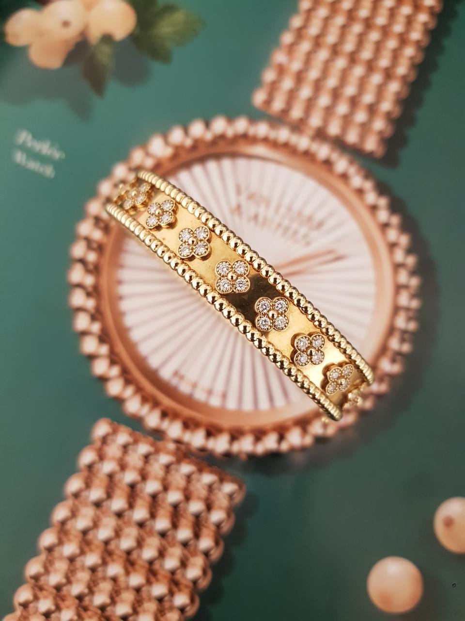 18k 트렌디 천연 다이아 뱅글 팔찌