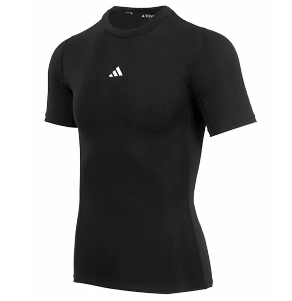 아디다스 테크핏