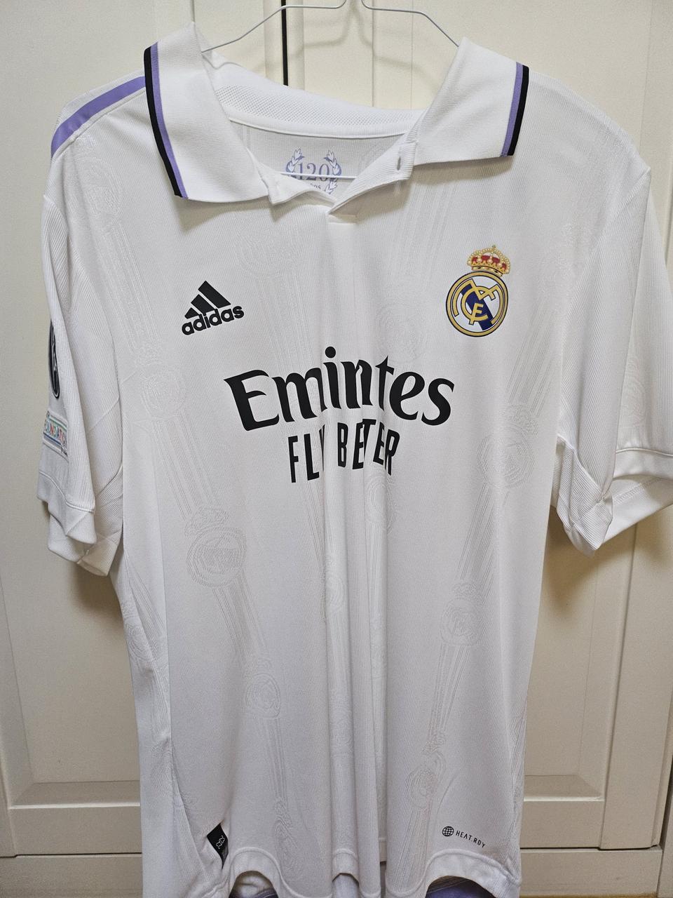레알마드리드 유니폼(현지 경기장 구매)