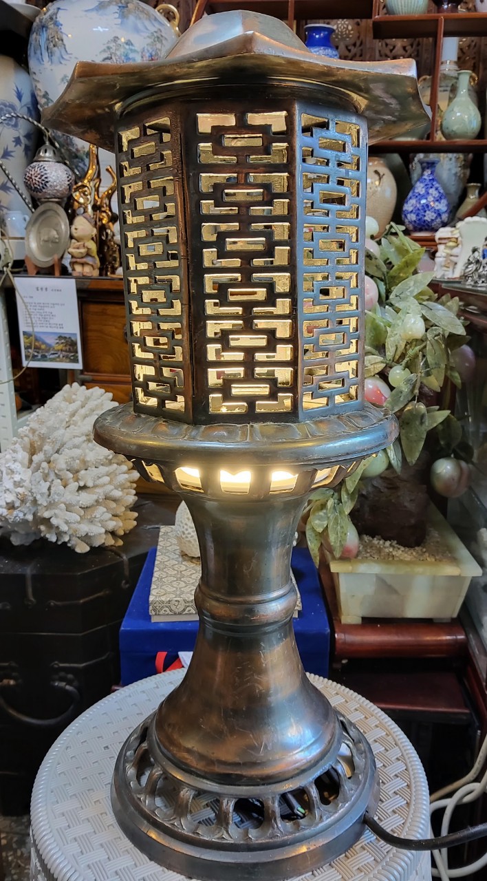 청동사찰등롱전등