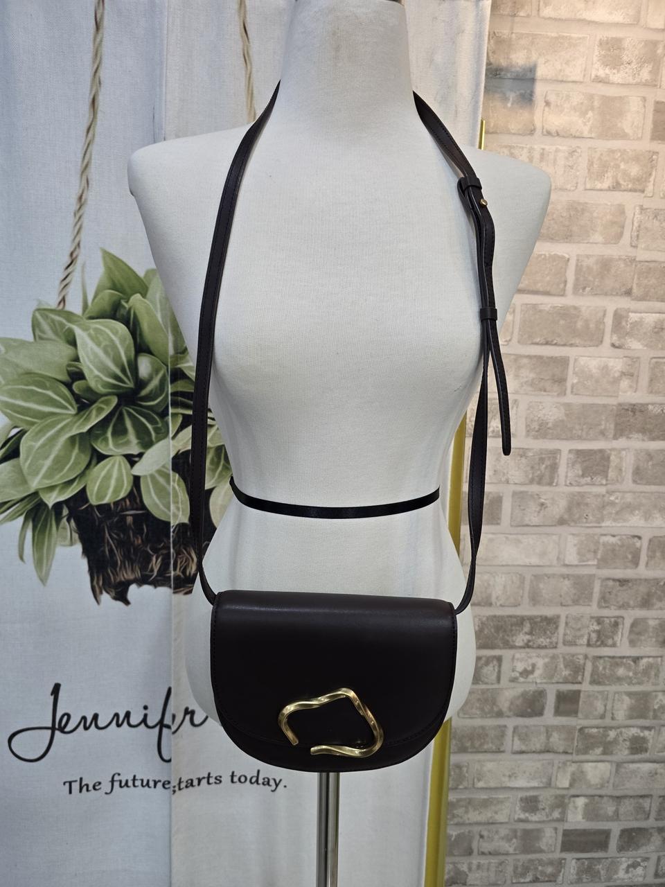 호재 브라운 가죽 미니 크로스백